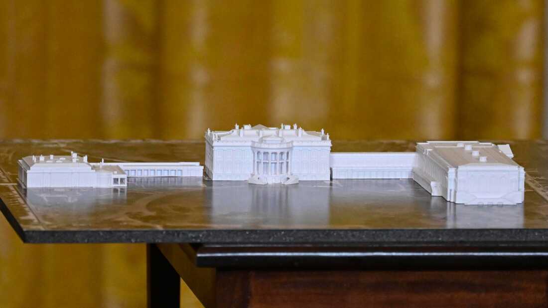 GOP Bundles $1B for Trump Ballroom Security Into ICE Bill