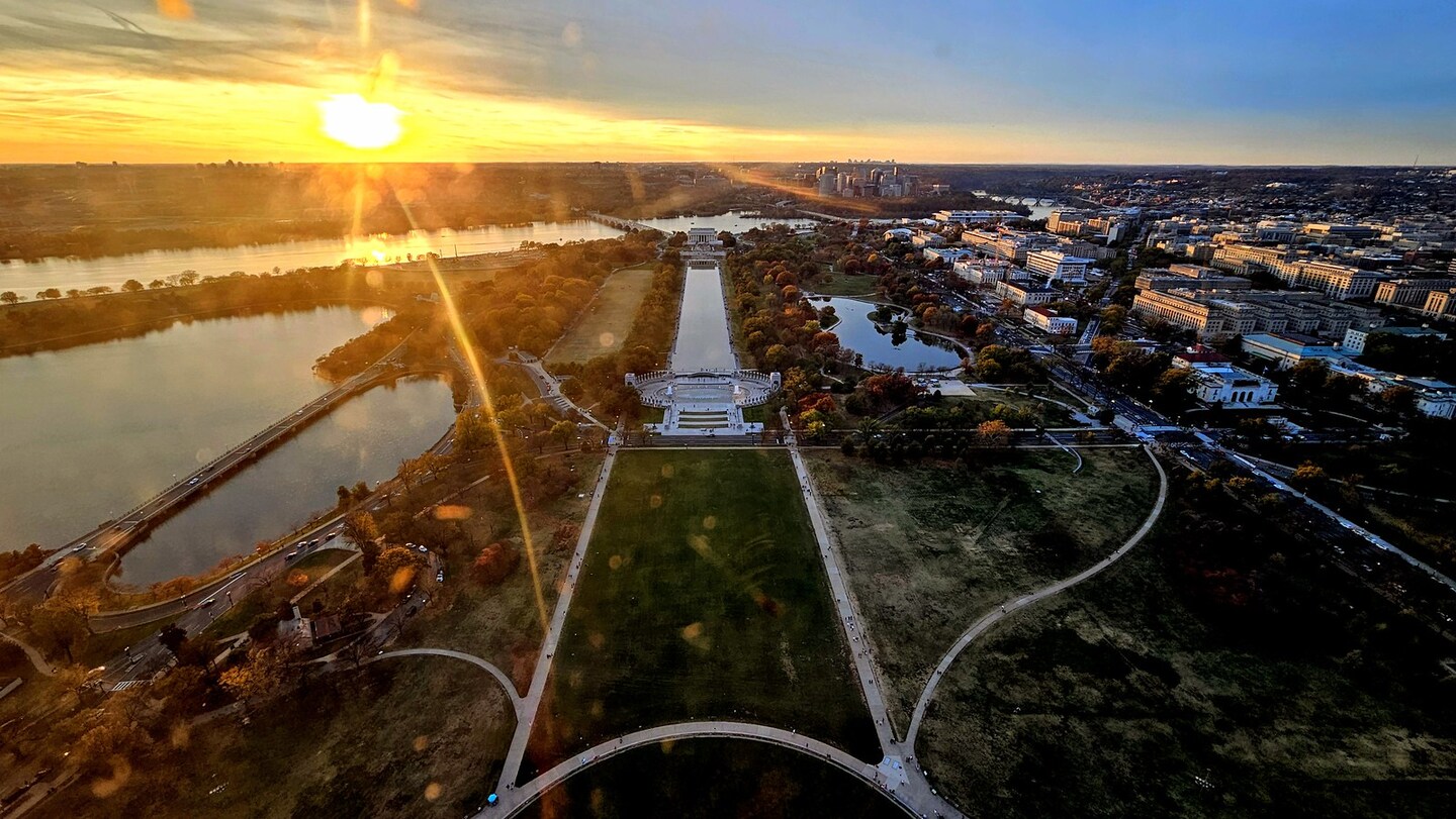 Trump Team Eyes 250-Foot Arch on the Mall, Bypassing Congress