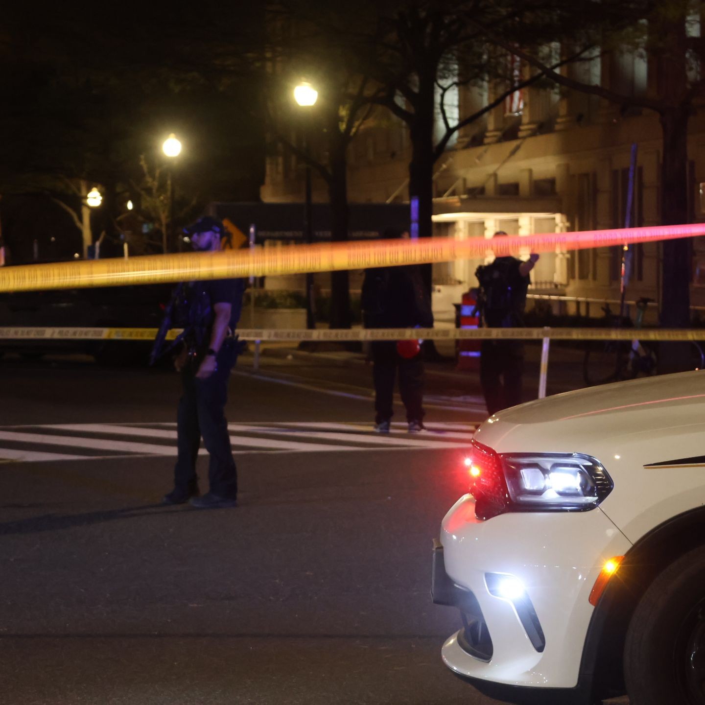 Gunfire Erupts Near White House, Triggers Lockdown Response