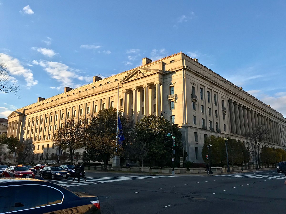 Trump's DOJ Quietly Buries the Final Threads of Jan. 6 Probe