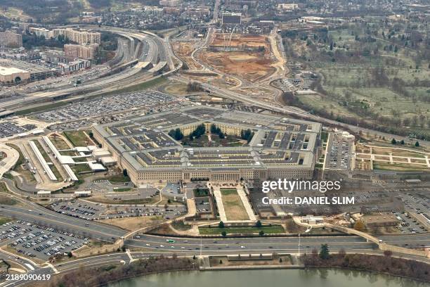Trump Renames Pentagon's DOD to Department of War