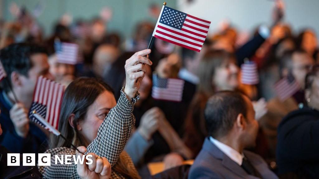 White House Green Card Freeze Sparks Panic From Bay Area to DC
