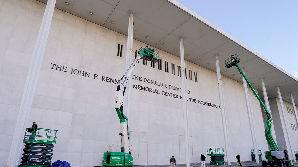 House Democrats Move to Kill Trump's National Mall Arch
