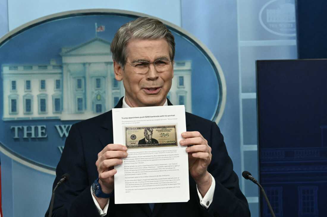White House Wants Trump's Face on a $250 Bill