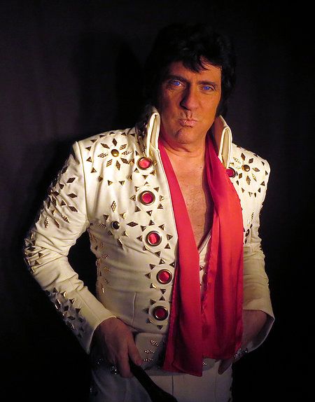 Elvis Presley Impersonator - Robert Black