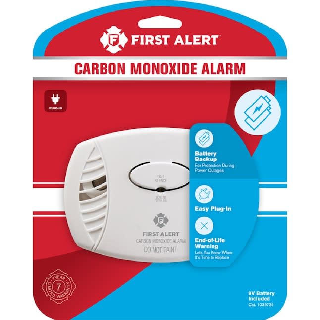 First Alert Detector de Monóxido de Carbono Plug-In con Batería de Respaldo