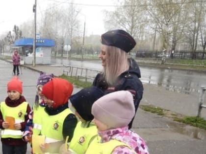 Самые юные жители Коряжмы напомнили горожанам о правилах дорожного движения