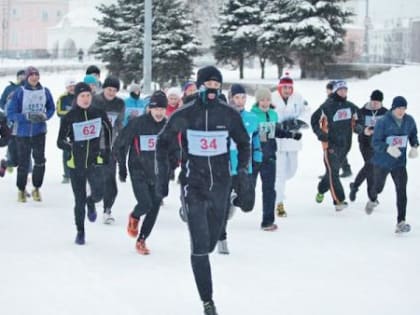 Более сотни архангелогородцев приняли участие в рождественском забеге