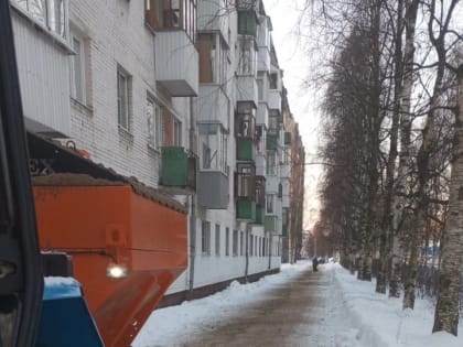 Дорожникам и УК поставлена задача сосредоточиться на устранении гололёда