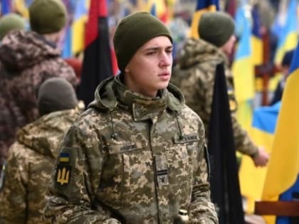 «Украина сама себя уничтожает». Эксперт о попытке наступления ВСУ