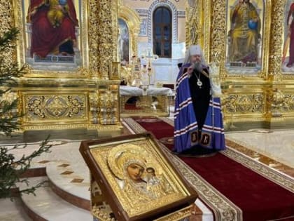 Митрполит Корнилий совершил предрождественскую службу в главном соборе Архангельска