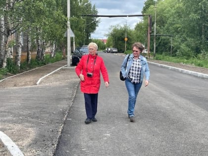 На улице Орджоникидзе в Архангельске подрядчик заасфальтировал проезжую часть