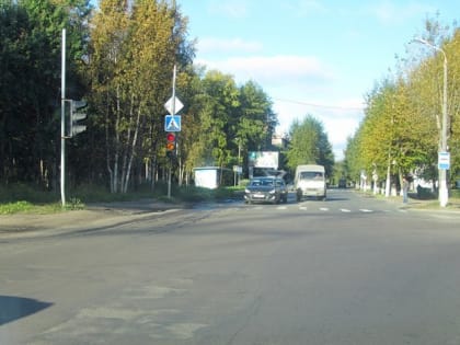 Светофоры на перекрёстке при въезде на Ягры временно отключат
