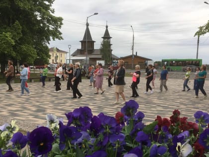 Северян приглашают на занятия оздоровительными танцами под открытым небом