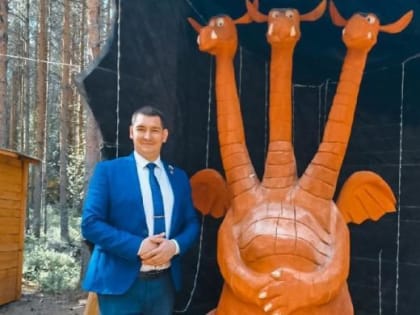 Тунеядец или рекордсмен? Депутат Сухарев на этическом перепутье