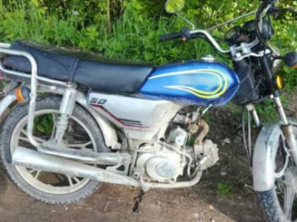 В Плесецком районе байкер без прав перевернулся на мотоцикле и погиб