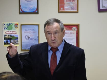 Дмитрий Морев поздравил архангельских ветеранов с Днем пожилого человека