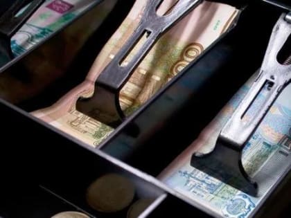 Дверь оказалась открытой: архангелогородец зашел ночью в продуктовый магазин и вынес оттуда телефон и деньги из кассы