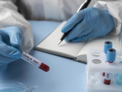 Жители Архангельской области продолжают болеть коронавирусом