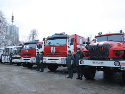 Спасателям и пожарным Архангельской области передали новую спецтехнику