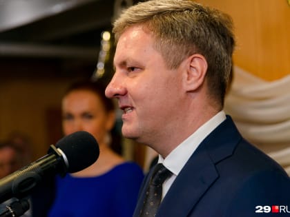 Главу Архангельска позвали выступить на митинге о расселении деревянных домов