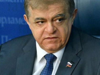 Сенатор Джабаров рассказал о русском «кольце» для Киева