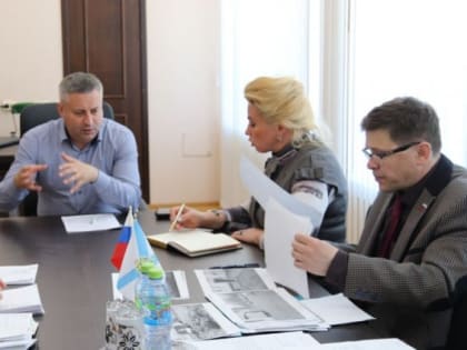 Глава Северодвинска обсудил проблемы города с членами фракции «Справедливая Россия»