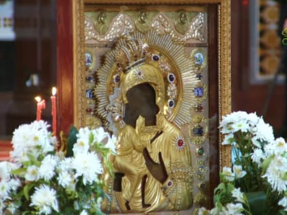 Митрополит Корнилий сослужил Патриарху Кириллу за Божественной литургией в Храме Христа Спасителя