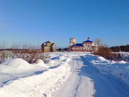 Православные добровольцы привезли рождественские подарки для многодетных семей в Патракеевке