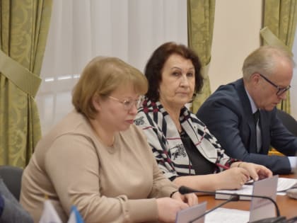 Приоритетная задача – повышение уровня оплаты труда педагогов