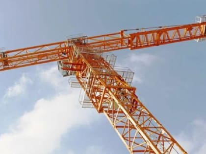 В Архангельской области при падении серьезно пострадала машинистка крана