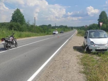 В Архангельской области женщина-лихач на "Матизе" сбила мотоциклиста