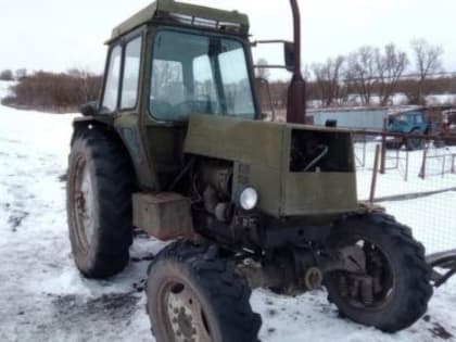Житель Архангельска проехал почти две тысячи километров на тракторе