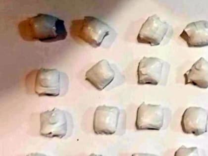 Наркозакладчика задержали во дворе дома по улице Комсомольской в Архангельске