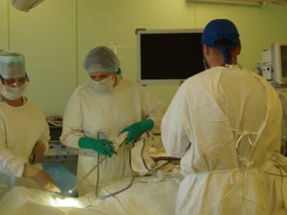 Врачи Архангельской областной больницы провели уникальные лапароскопические операции