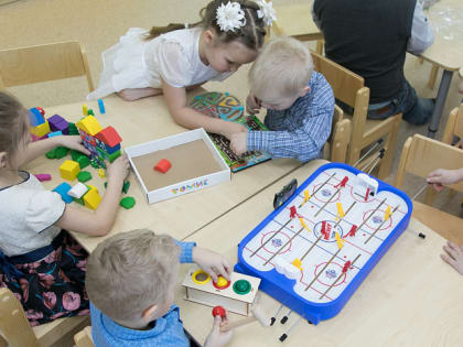 Студенты старших курсов педучилищ смогут работать в детсадах и начальной школе, а также вести кружки