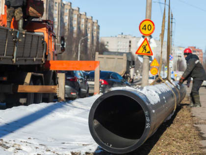 Работа по прокладке кольцевого водовода продолжается в Архангельске