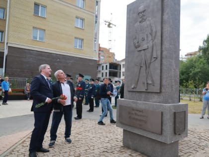 Памятник фотографу и градоначальнику Лейцингеру открыт!