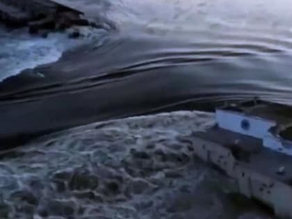 Военный политолог: подрыв Каховской ГЭС входил в план наступления ВСУ