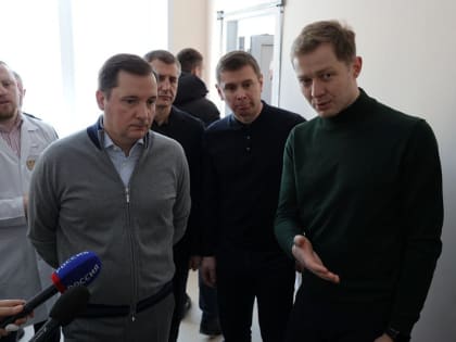 Александр Цыбульский обсудил с северодвинскими медиками эффект от работы на новом оборудовании, приобретенном по нацпроекту «Здравоохранение»