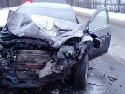 В утреннем ДТП на трассе Северодвинск-Архангельск погиб мужчина. Двое человек пострадали