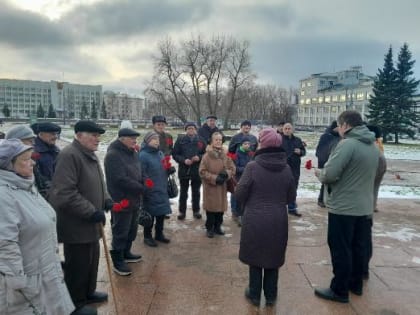 Торжественный митинг в Архангельске в честь Октябрьской революции