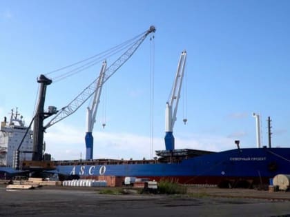 Под загрузку в порту Архангельск встало первое судно, которое выполнит субсидируемый рейс по Севморпути
