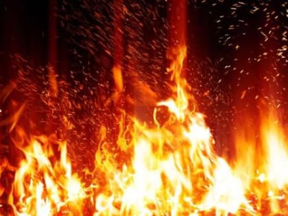 Мужчина погиб во время пожара в многоэтажке Архангельска