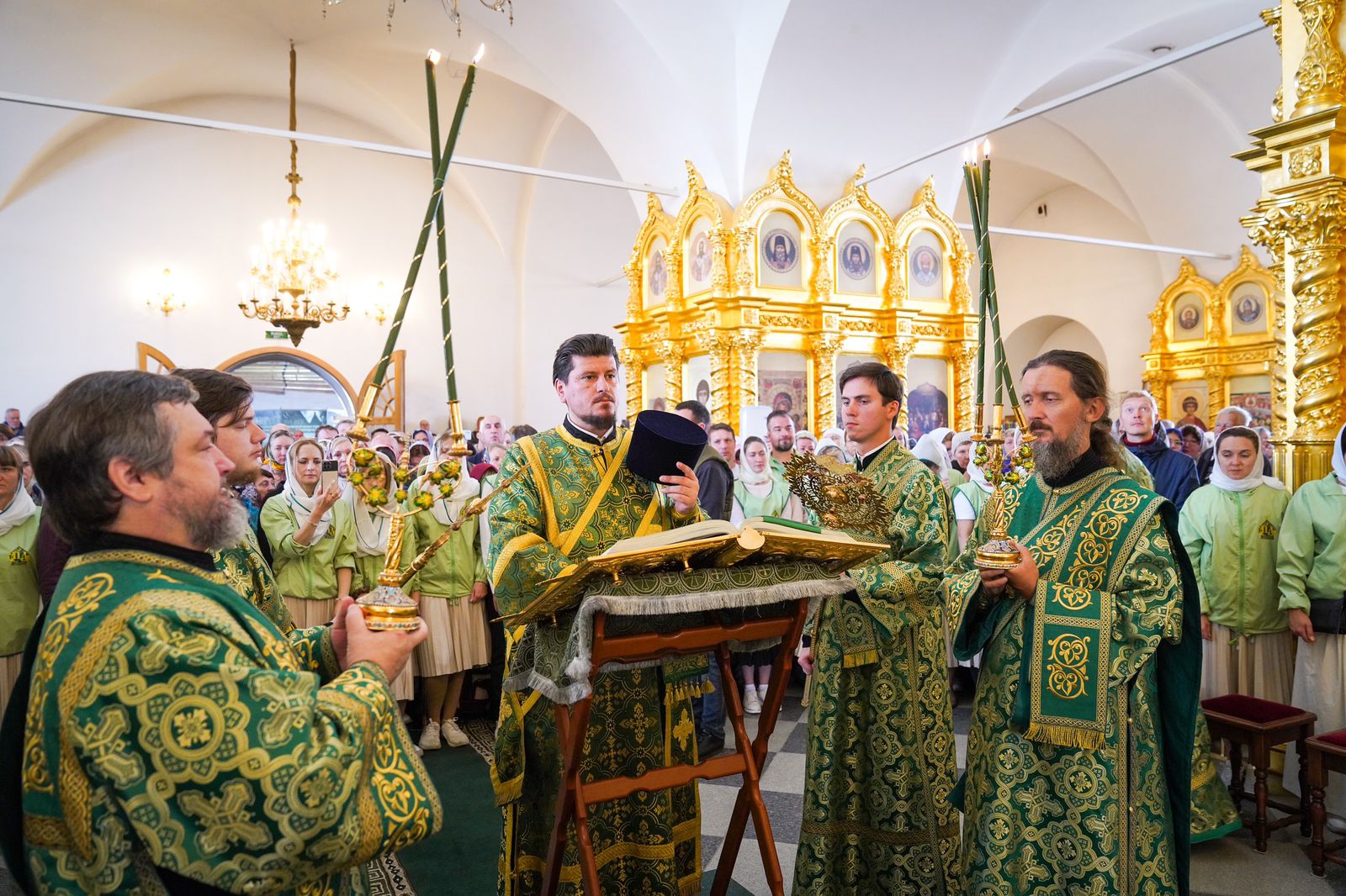 Церковь Зосимы и Савватия Саров