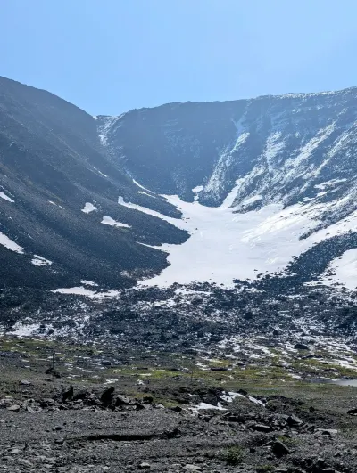 Large pocket of snow in Atigun Pass