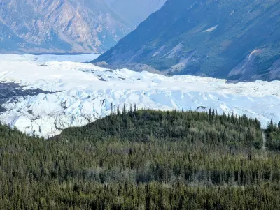 Zoomed in view of Mantanuska glacier showing some perspective of how high it is