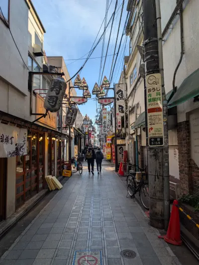 Lively alleyway and guaranteed even livelier at night