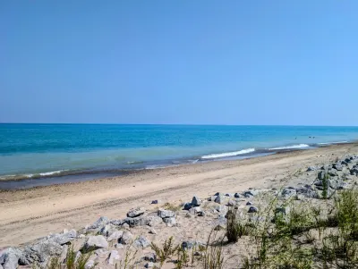 Shore of Lake Michigan at the Illinois Beach State Park