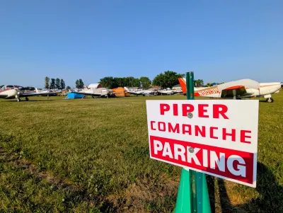 Piper Comanche's got a whole section to themselves this year. This was great to see!